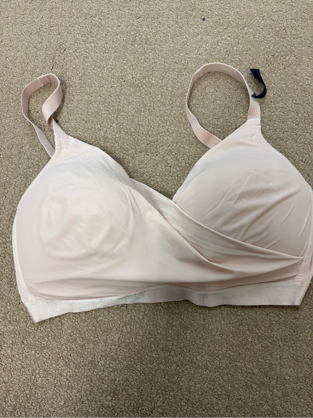 Everyday Seamless Wireless Bra in Light Blush